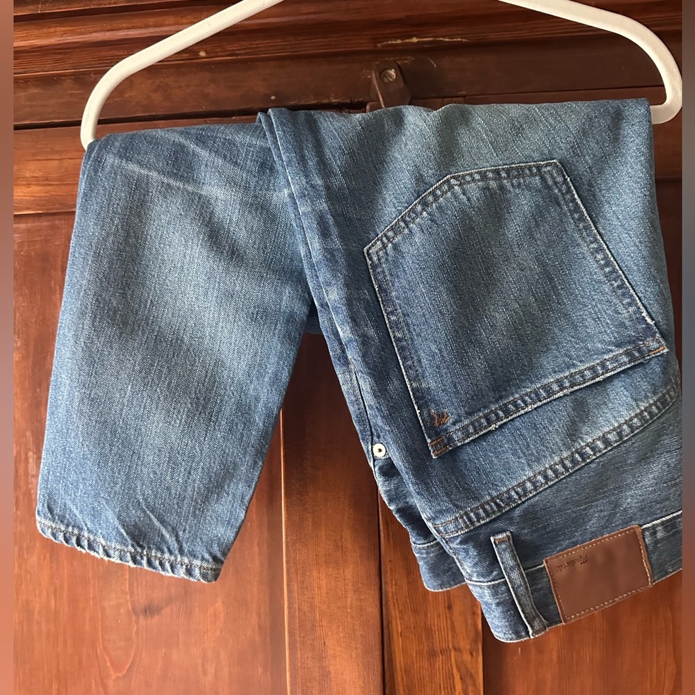 Madewell Rigid Skinny Distressed Jeans. Size
28